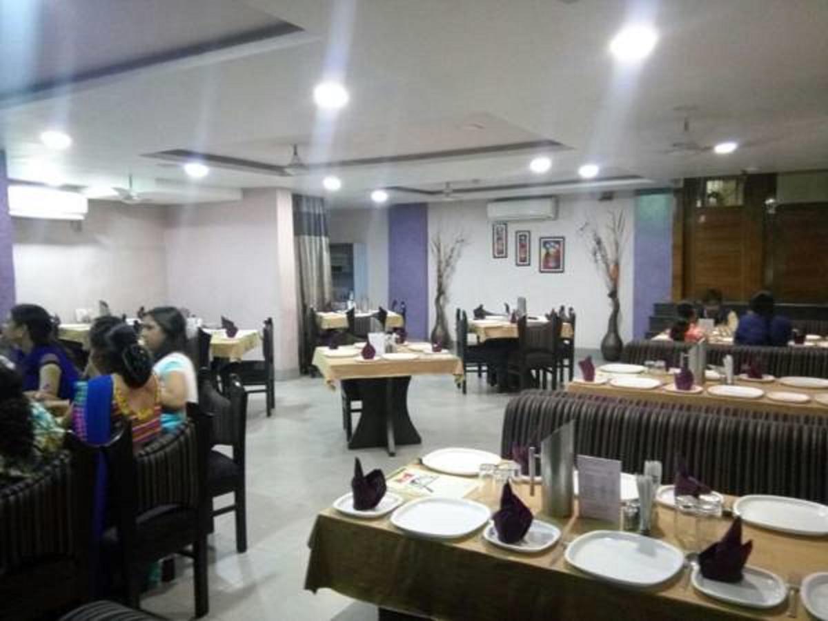 Hotel Shree Pushpak Raigarh Luaran gambar